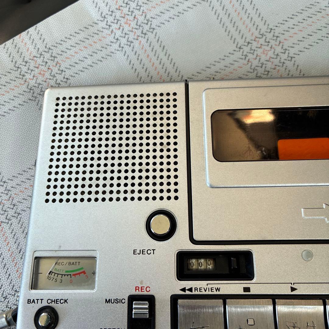 SONY TC-1100 ポータブルカセットプレーヤー