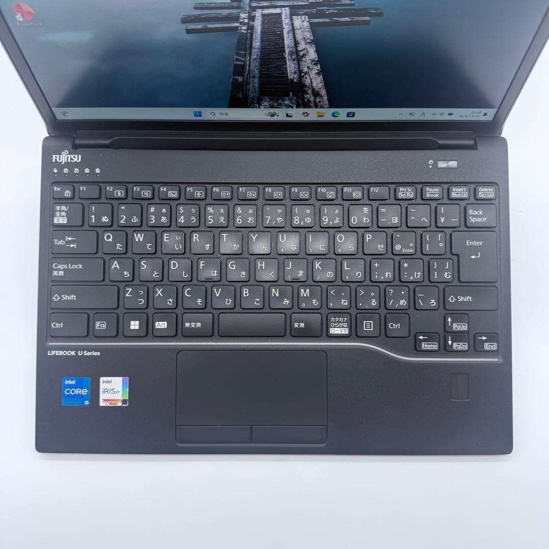 美品 ノートパソコン 第13世代 Corei5/8GB/256GB オフィス付き