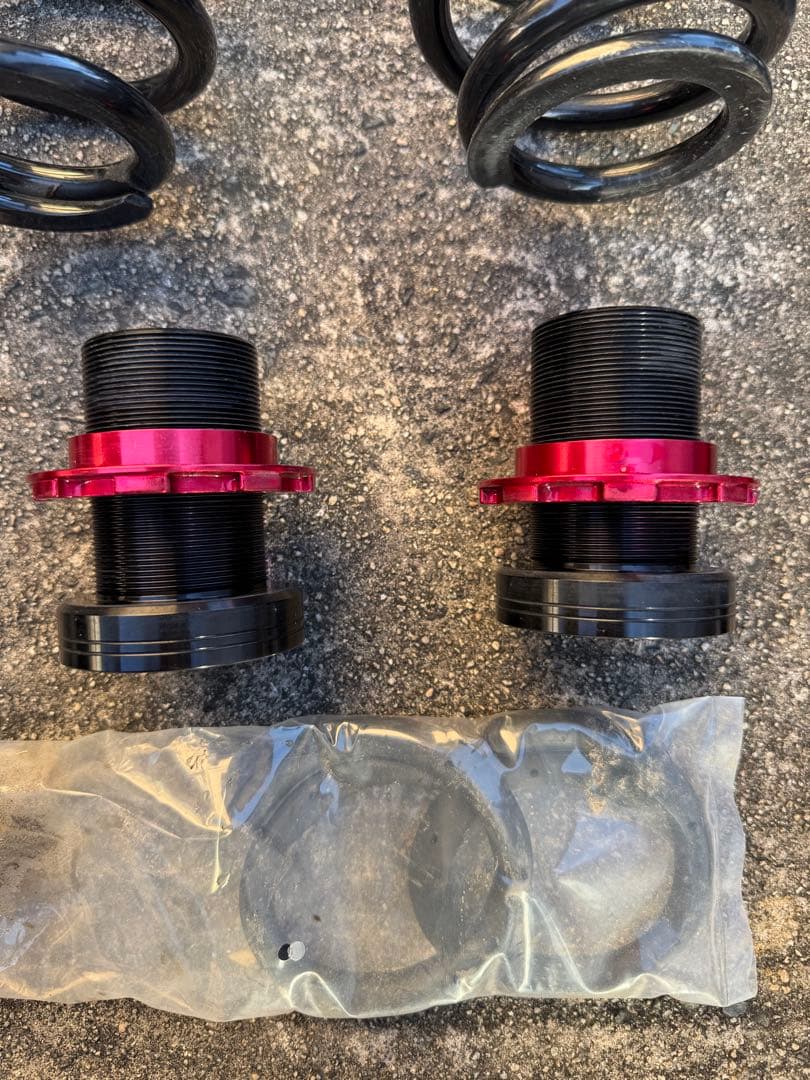 70カムリ BLITZ 車高調