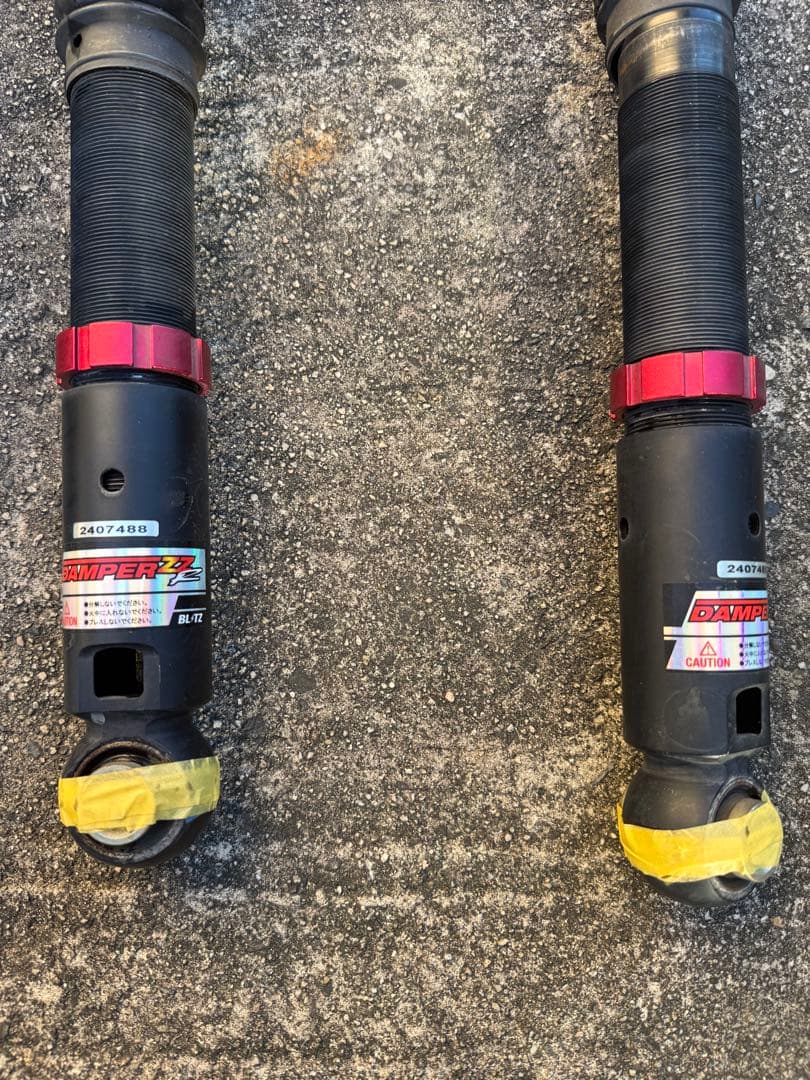 70カムリ BLITZ 車高調