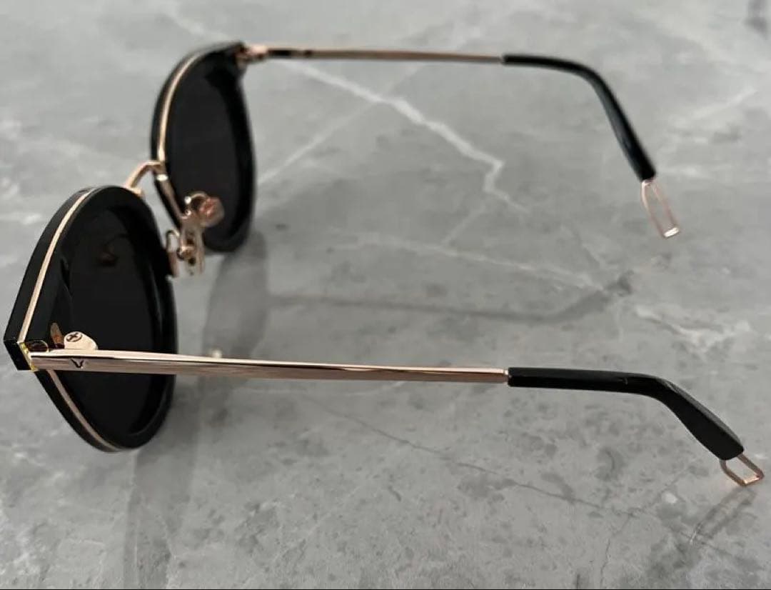 【ハチイチ】GENTLE MONSTER FLATBA サングラス