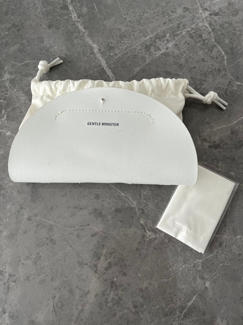 【ハチイチ】GENTLE MONSTER FLATBA サングラス