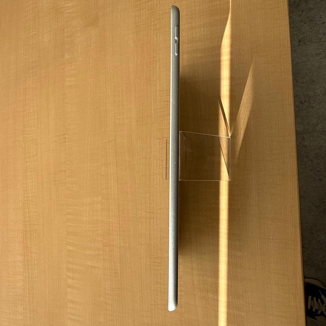 iPad 第9世代 64GB シルバー Wi-Fiモデル