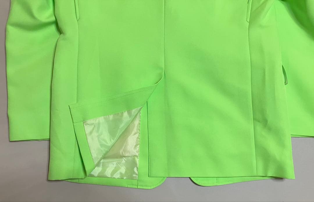 蛍光グリーン テーラードジャケット