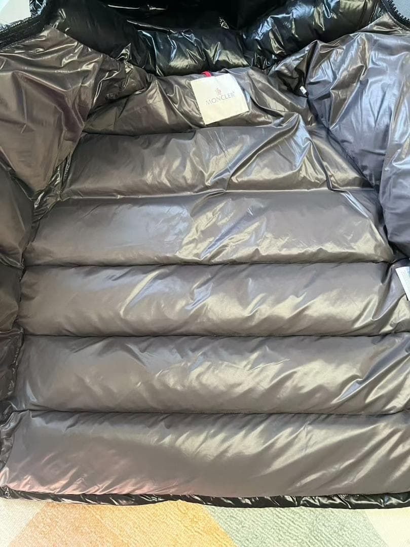 ブラック フード付きダウンジャケット~~~~