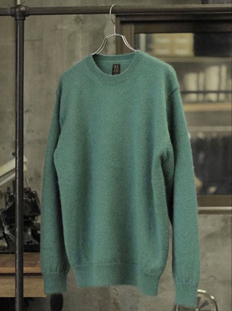 ハ*ン様 BATONER クルーネックセーター