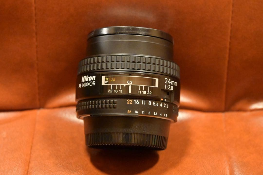 極美品 Nikon AF Nikkor 24mm F2.8