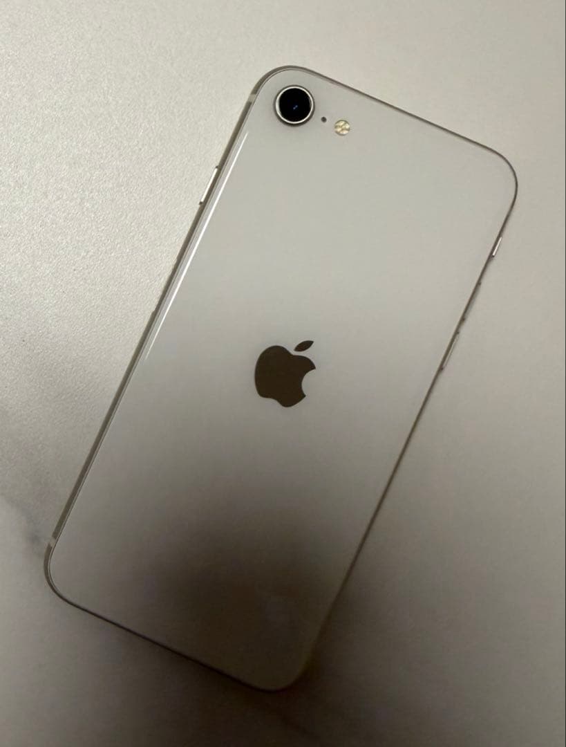 Apple iPhone SE 第3世代 アップル ホワイト シルバー 64GB