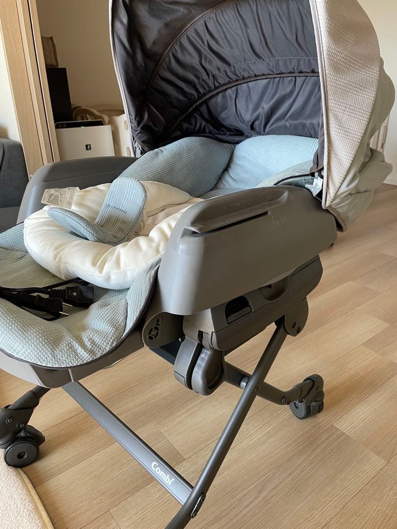 Combi コンビ　ネムリラ　オートスウィング