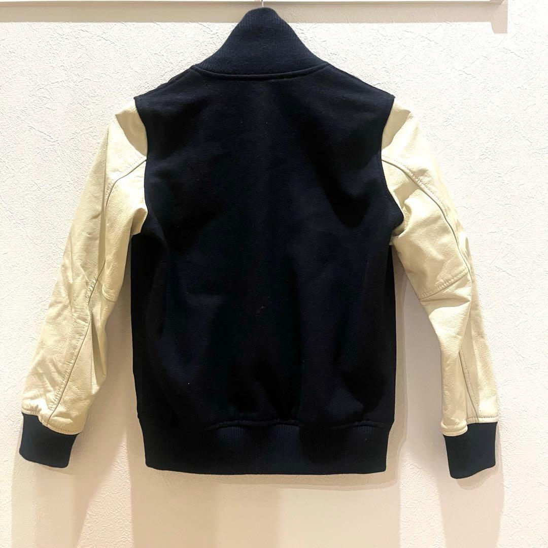 Q♡ キュー ラムレザー スタジャン ネイビー