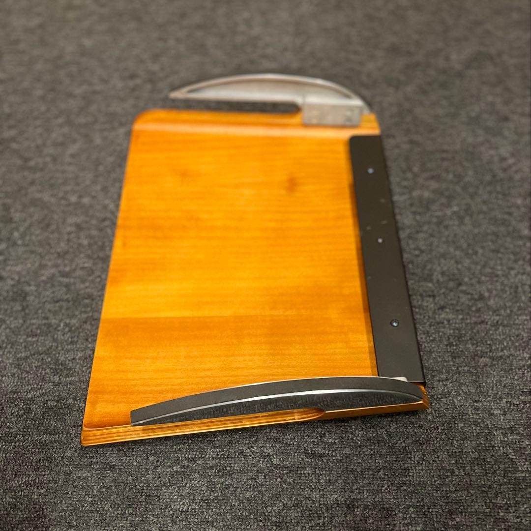 ヒューマンスケール（humanscale）フットレストFR500/チェリー