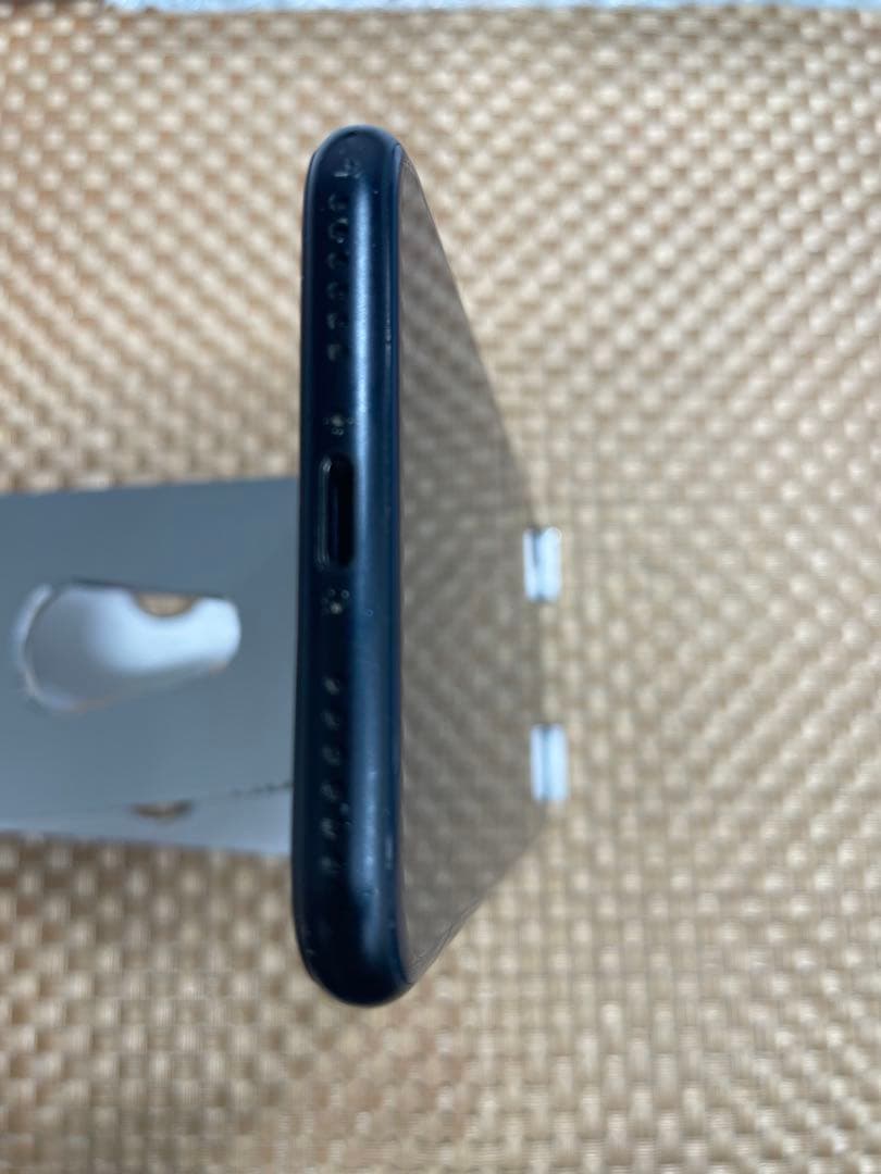 iPhone SE 第3世代 64 GB ミッドナイトSIMフリー【4927】