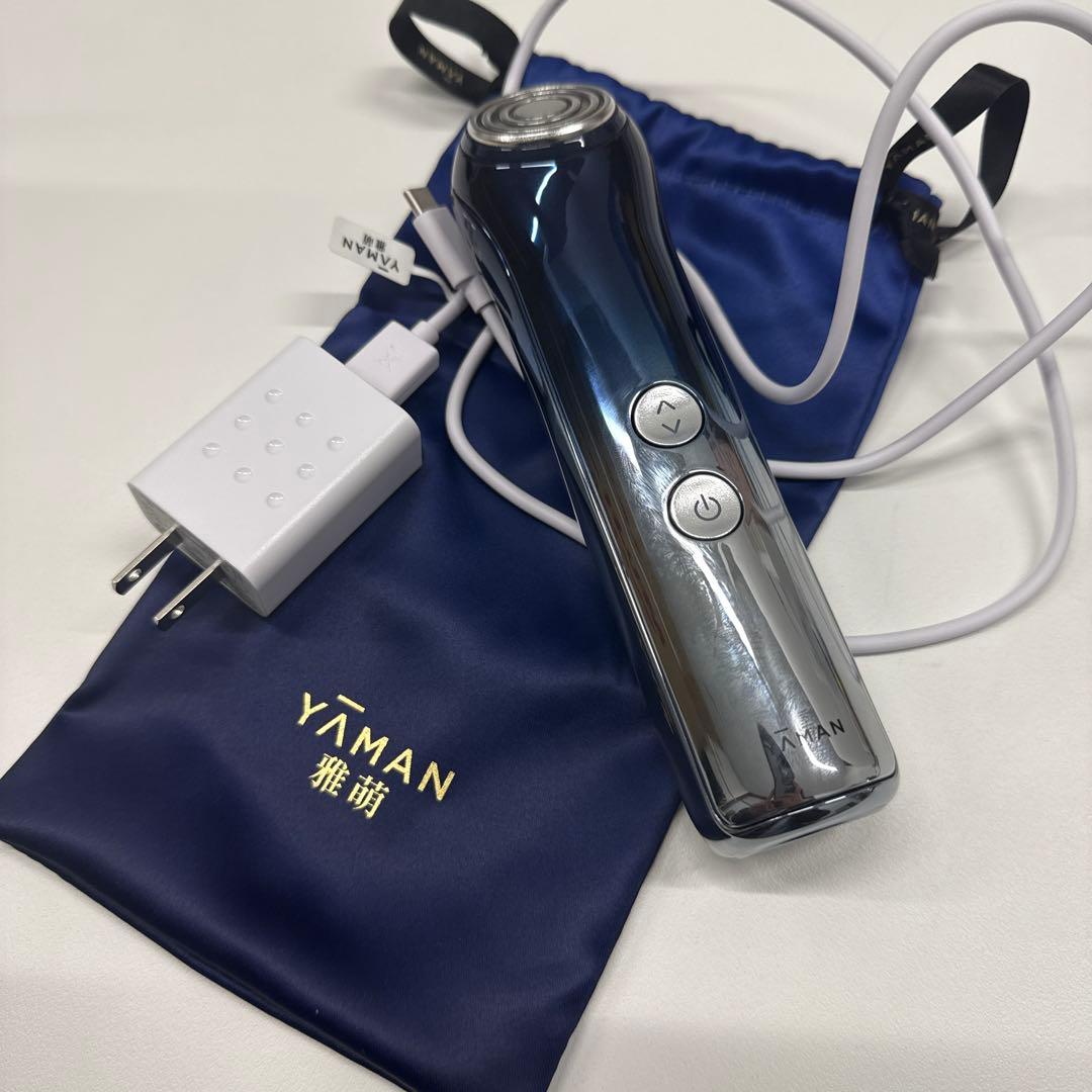 るか/プロフ確認必須 YAMAN 美顔器 充電器付き シルバー