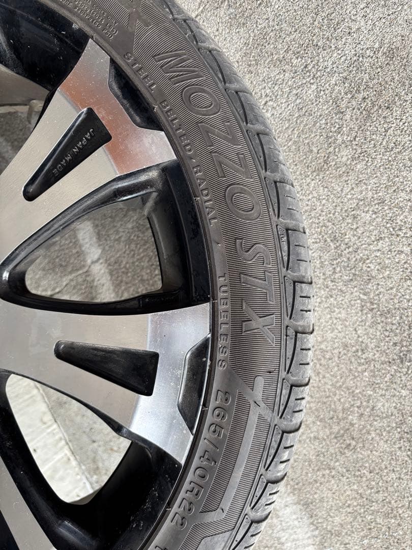 265/40R22 ゴールドマンクルーズ　プラド、ハイラックスなど