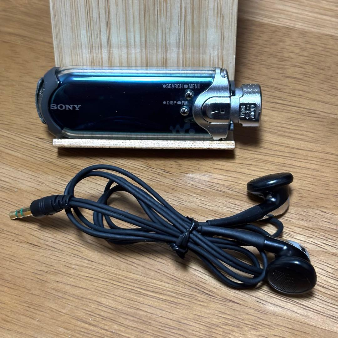 ソニー ウォークマン NW-E505 クリップ＆イヤホン付属