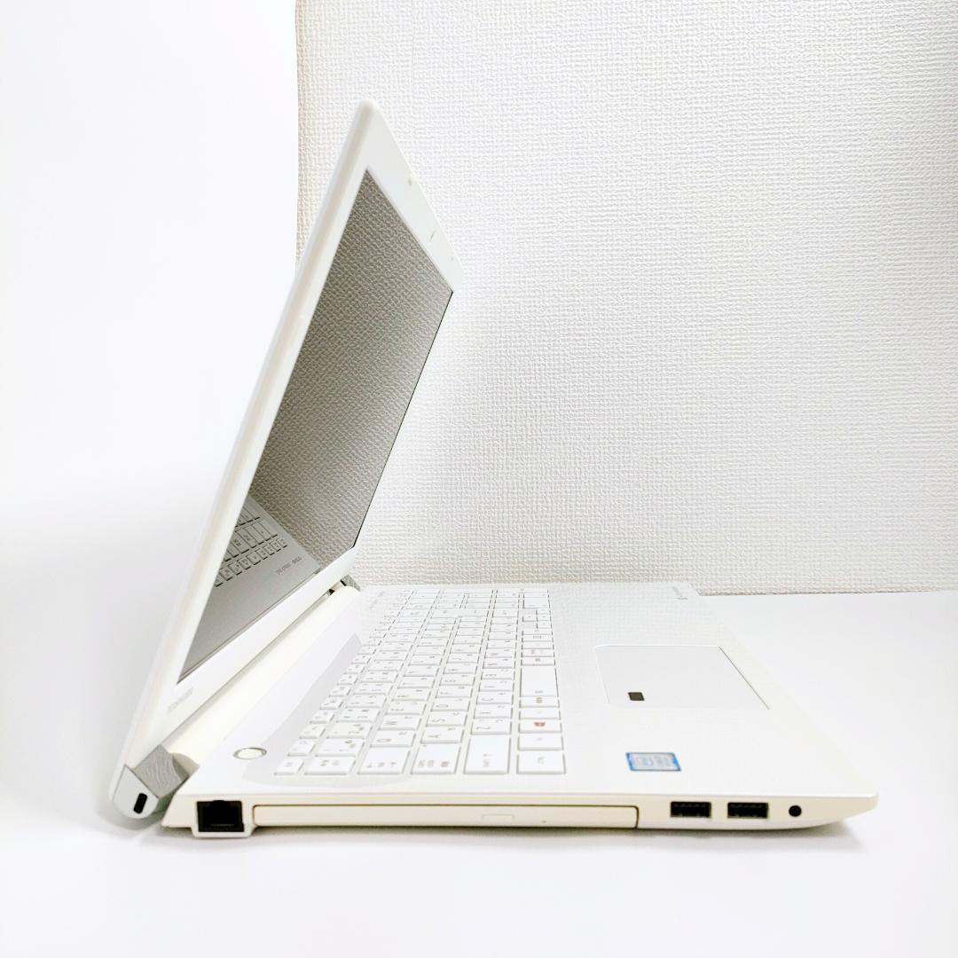 第8世代i7✨️16GB/SSD512G/オフィス/カメラ付き白ノートパソコン