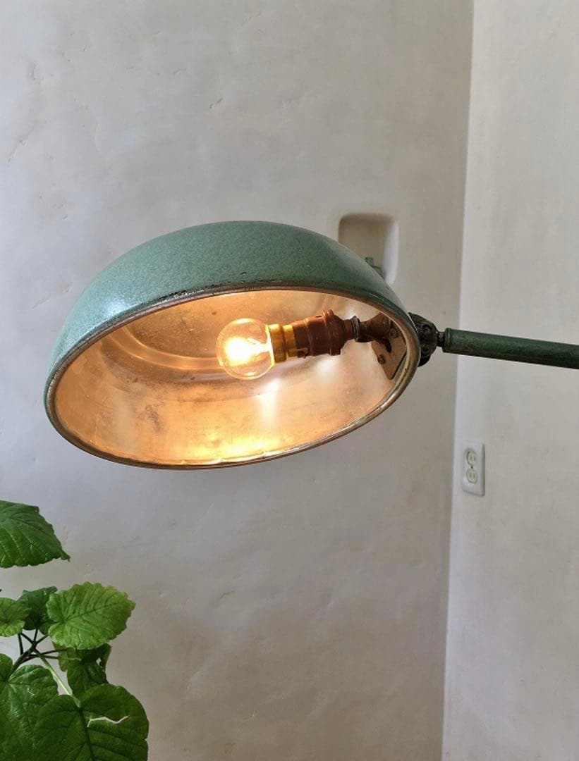 ダ*ン様 フランスデスクランプ