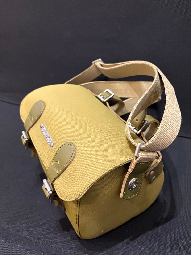 BROOKS オリーブグリーン バッグ ハンドルバッグ サドルバッグ