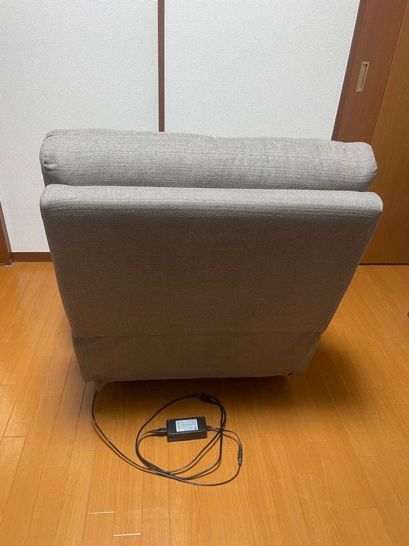 ニトリ　電動リクライニングソファ一人用（ファブリック）送料込み