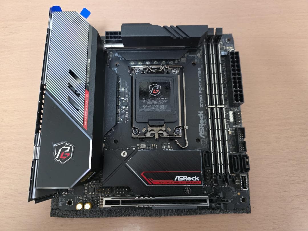 ASRock Z790 PG-ITX/TB4 マザーボード
