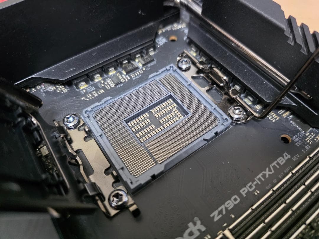 ASRock Z790 PG-ITX/TB4 マザーボード