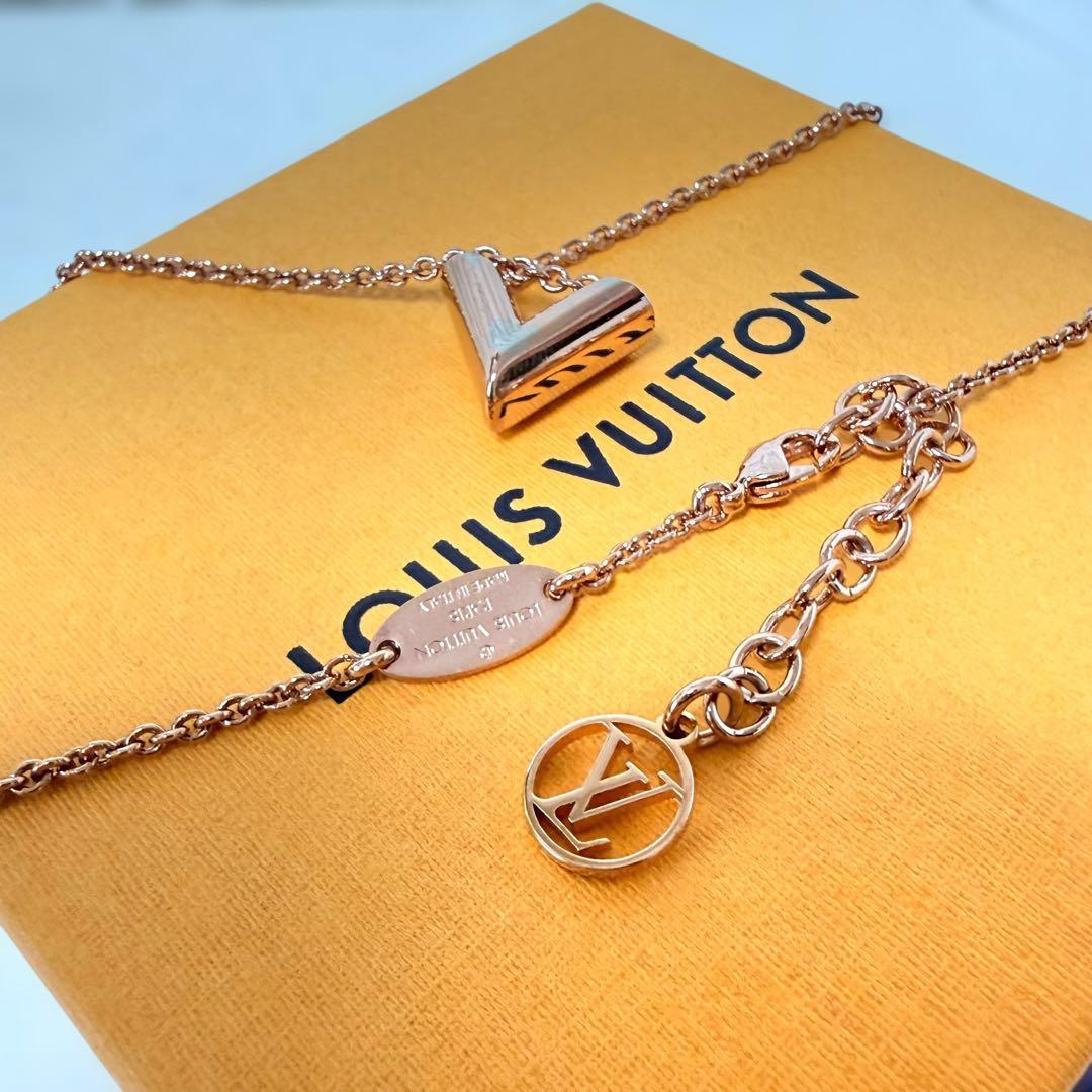 y*y様 ルイヴィトン エセンシャルV ローズゴールド ネックレス ペンダント