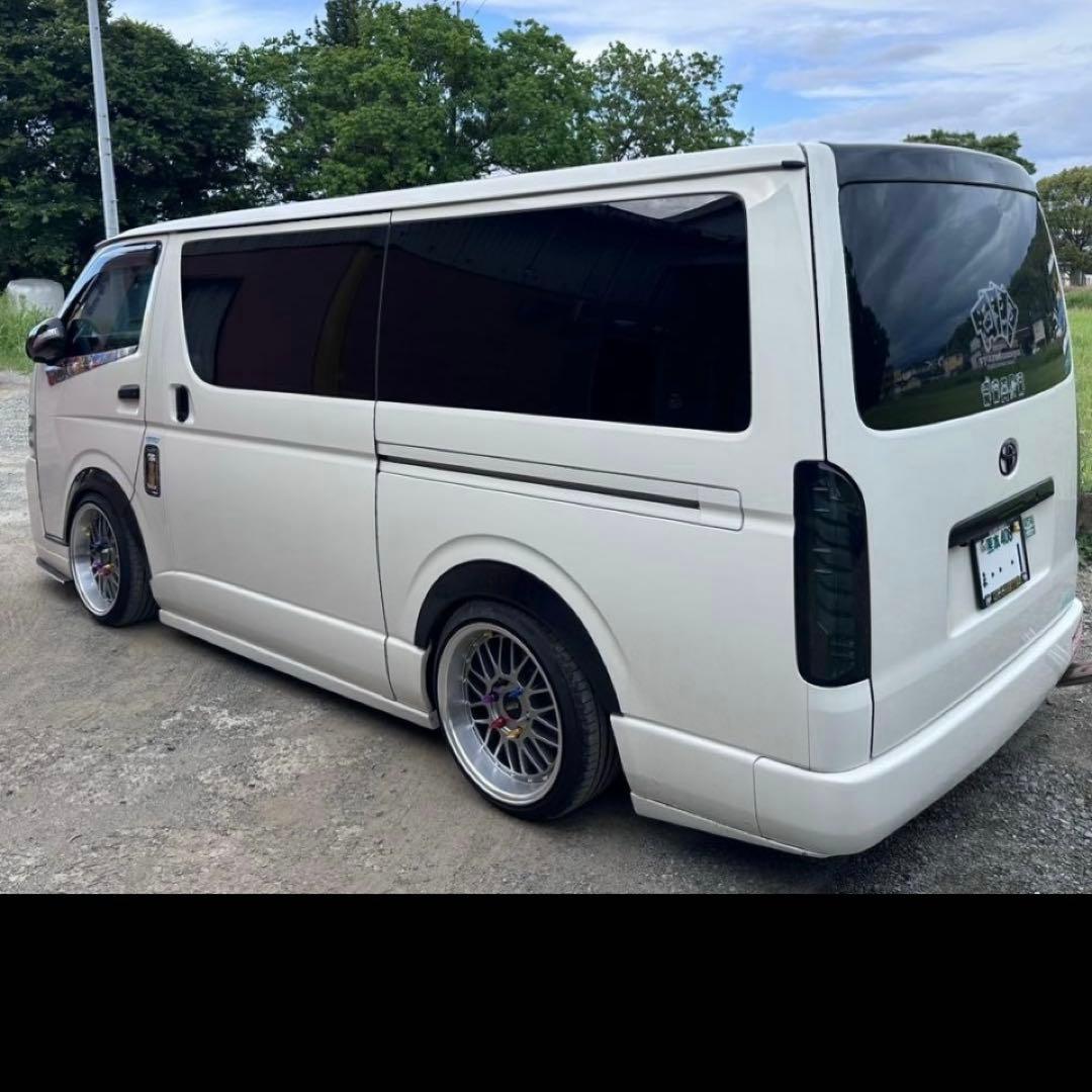 ハイエース200系ナローワイド　リアフィン　全年式対応