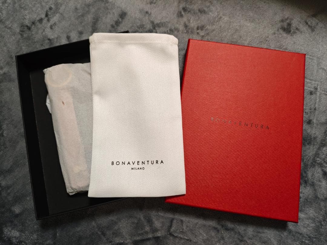 ボナベンチュラ スマホケース iphone17 ハンドル付き 最高級レザー 本革