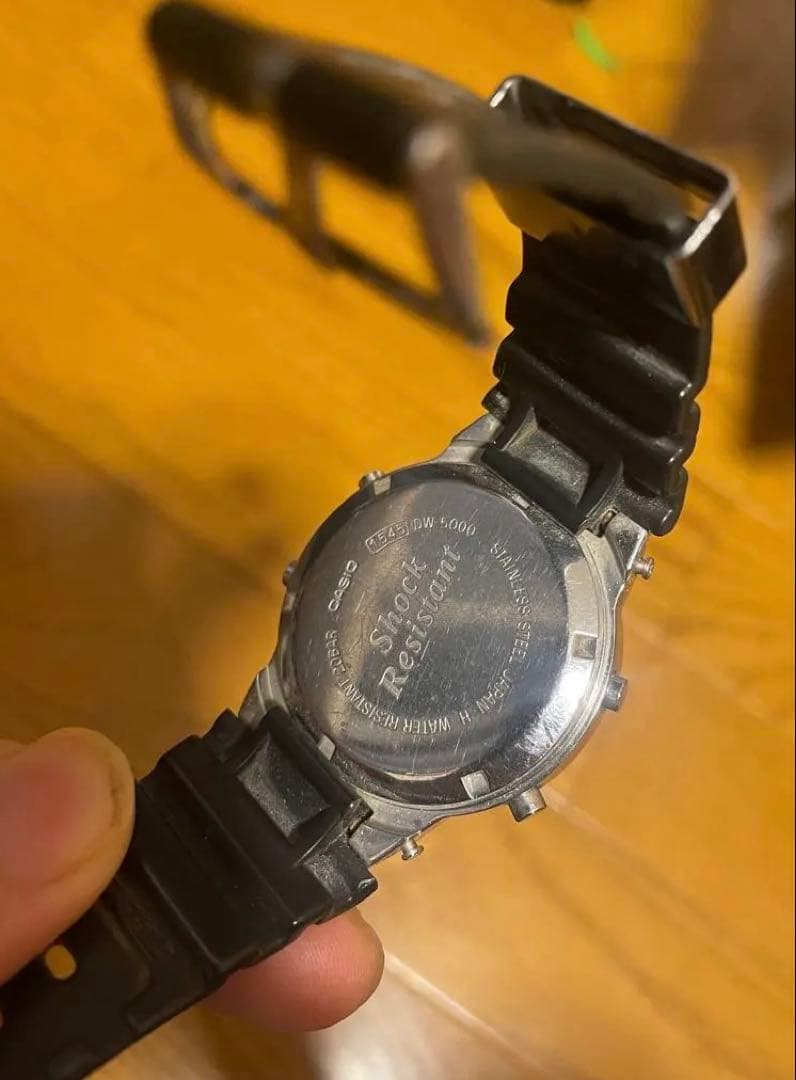 CASIO ヴィンテージ デジタル腕時計 DW-5000 不動品