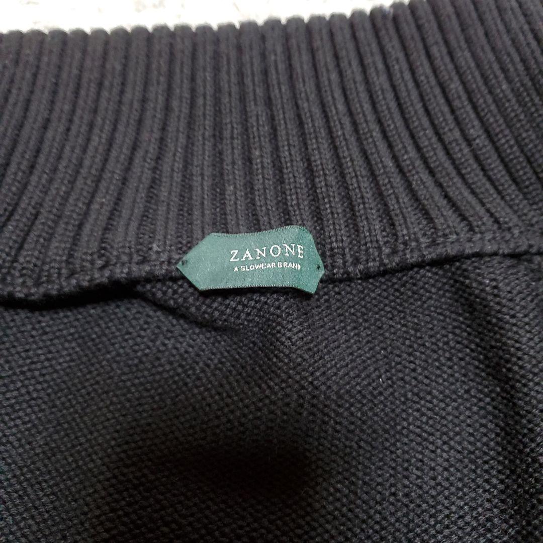 ザノーネ 黒 ハイネック ニットセーター
