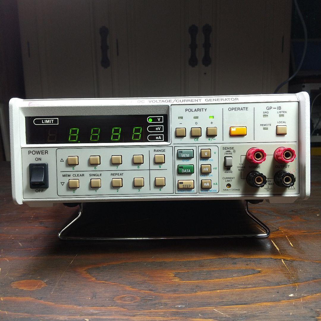 ADVANTEST アドバンテスト R6142 電源 / 電流発生器 測定器