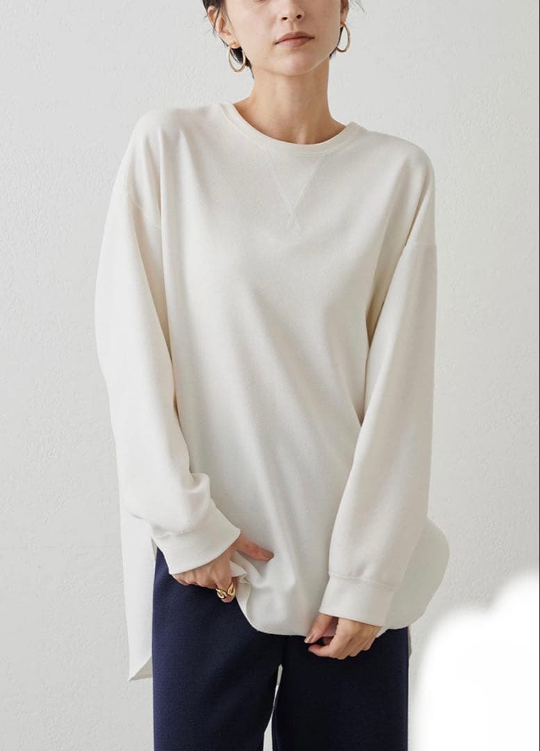 美品✨Whim Gazette Vガゼットプルオーバー　ホワイト　ロングスリーブ