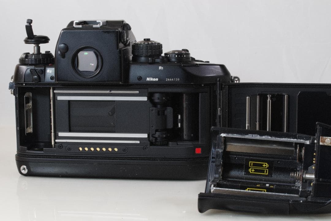 ★難有品★ Nikon ニコン F4S 箱付き#1477