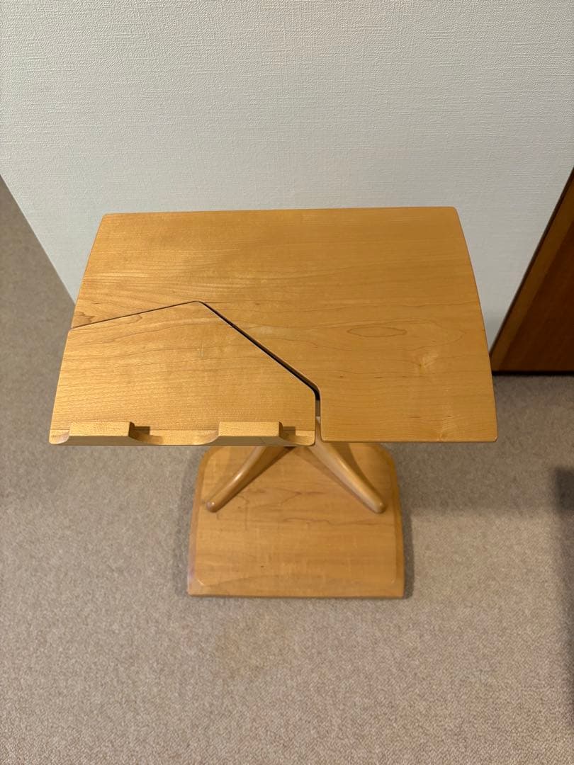 木製サイドテーブル 調整可能