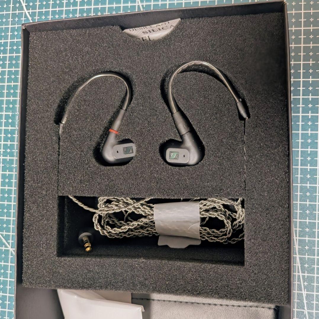 【美品】Sennheiser IE 200 有線 モニターイヤホン