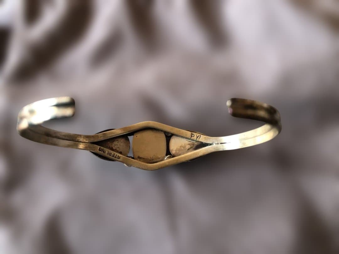 ターコイズ・コーラル装飾バングル、リング３点セット