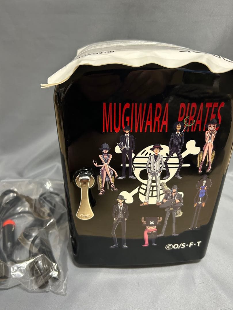 ワンピース　ONE PIECE 保冷庫　尾田栄一郎　冷温庫