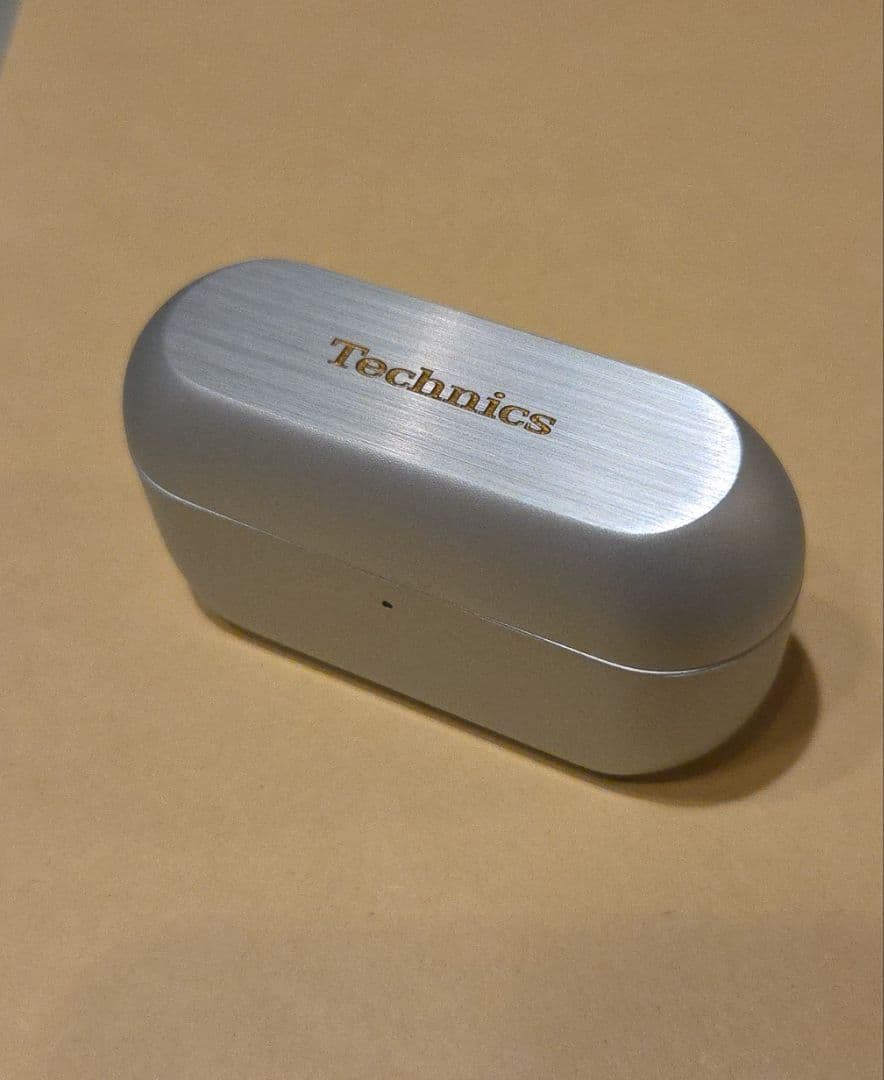 Technics EAH-AZ100 シルバー　充電ケース