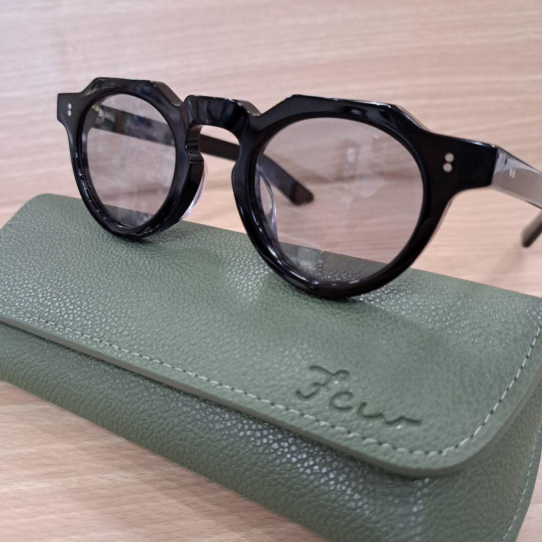 Few by NEW. F5 サングラス クラウンパント ブラック 人気モデル