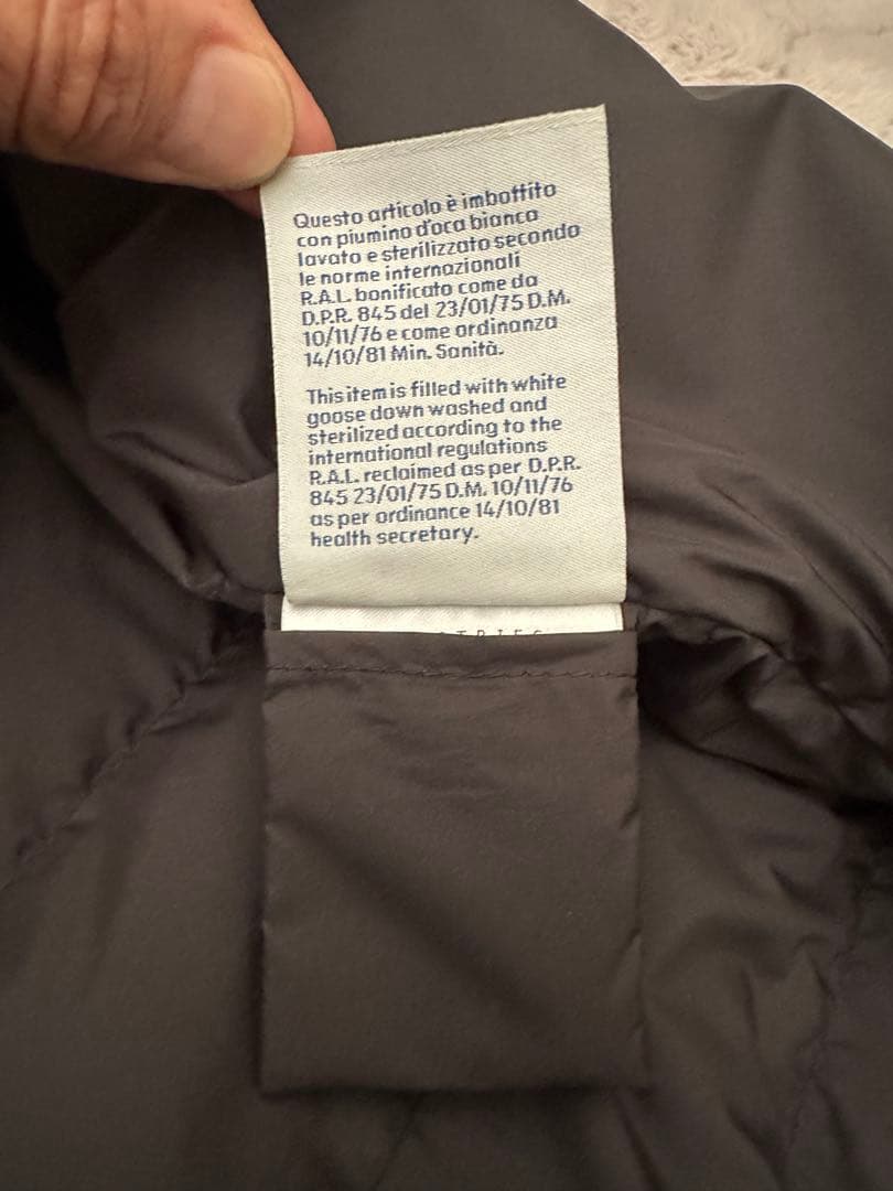 モンクレール　CERCES ライトダウンベスト　サイズ2