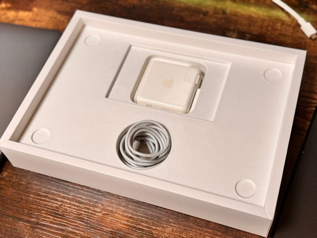 MacBook本体 MacBook Pro13 M1 16GB 512GB