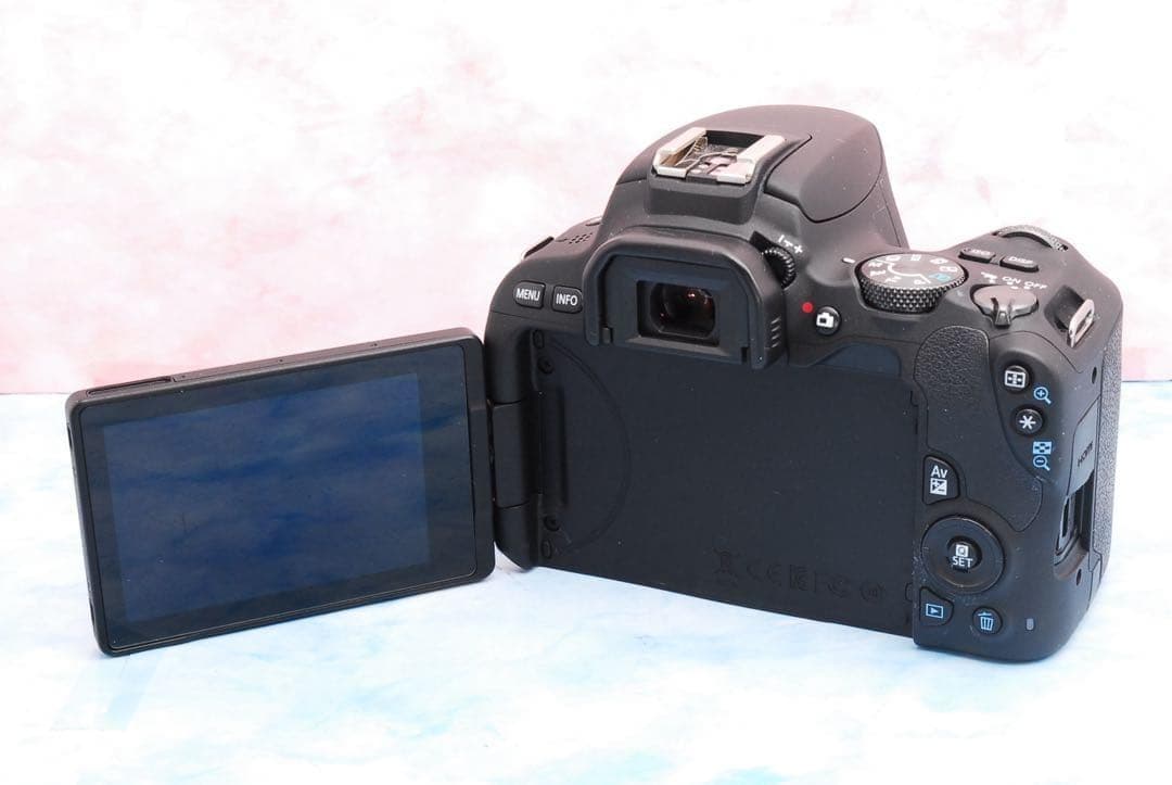 キャノン kiss X9☆一眼レフカメラ☆手ぶれ補正標準＆超望遠☆スマホ転送