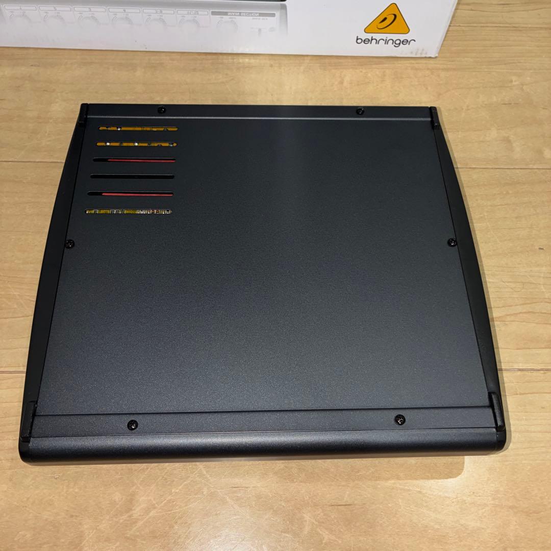 ほぼ新品　Behringer XENYX 1202FX アナログミキサー