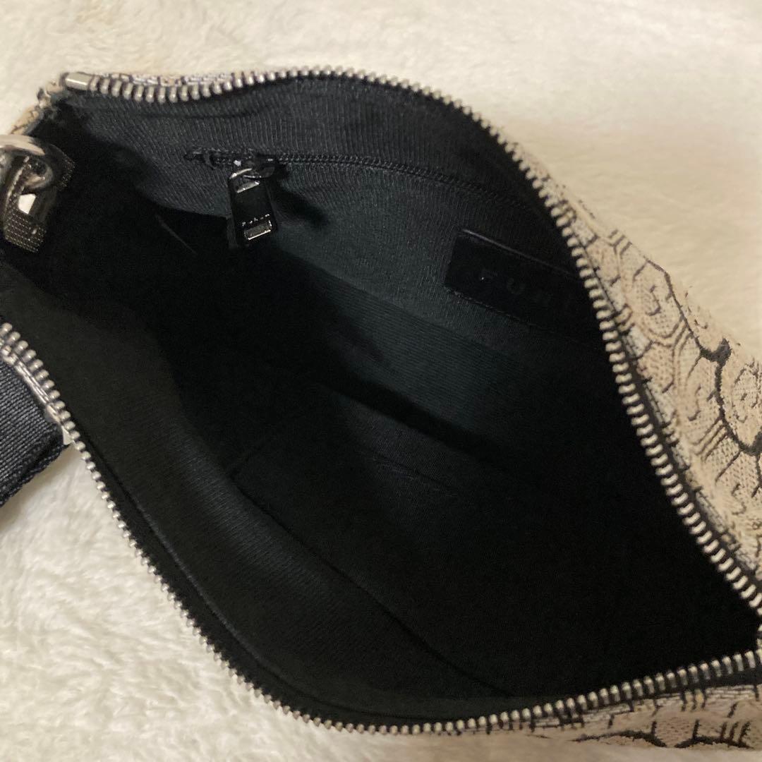 極美品 フルラ FURLA ショルダーバッグ MOON S 総柄 ロゴ