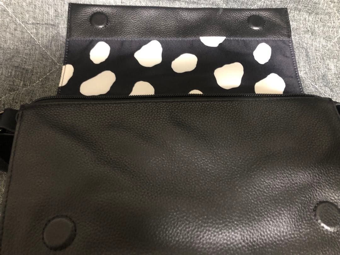 パピヨネ限定カラー完売★ワイドテープショルダー バッグ 内側 ダルメシアン柄
