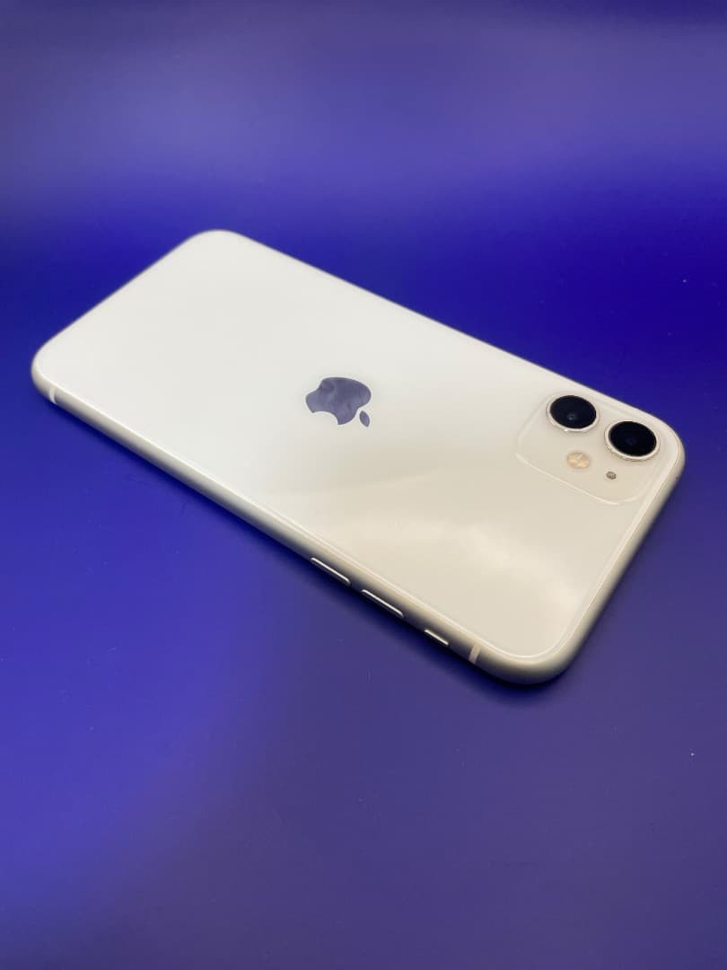 美品✨　iPhone 11 128GB ホワイト　バッテリー新品100％
