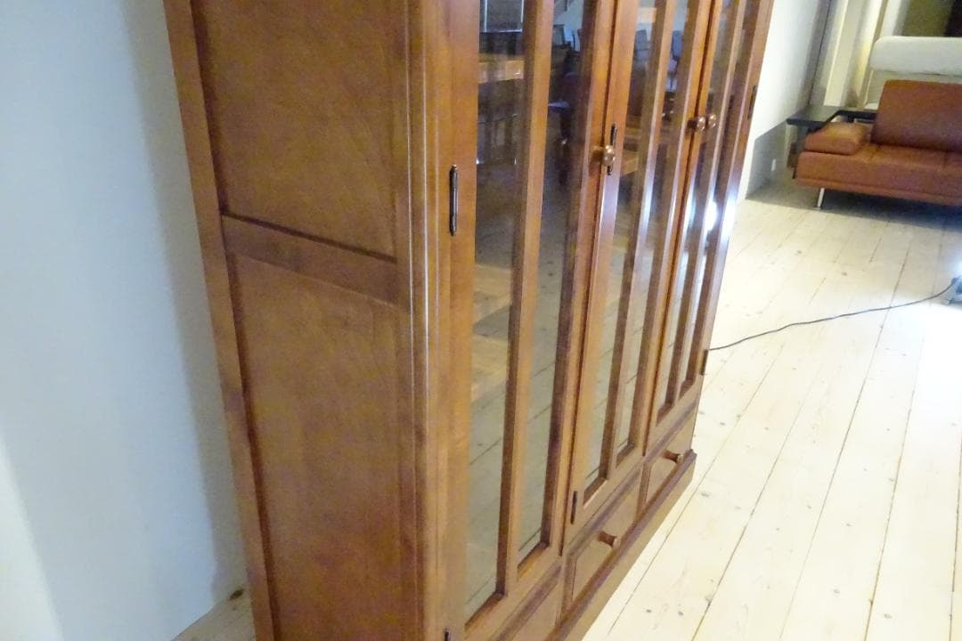 北海道　旭川家具　和光　書棚　本棚　キャビネット　樺無垢材　民芸家具　美品