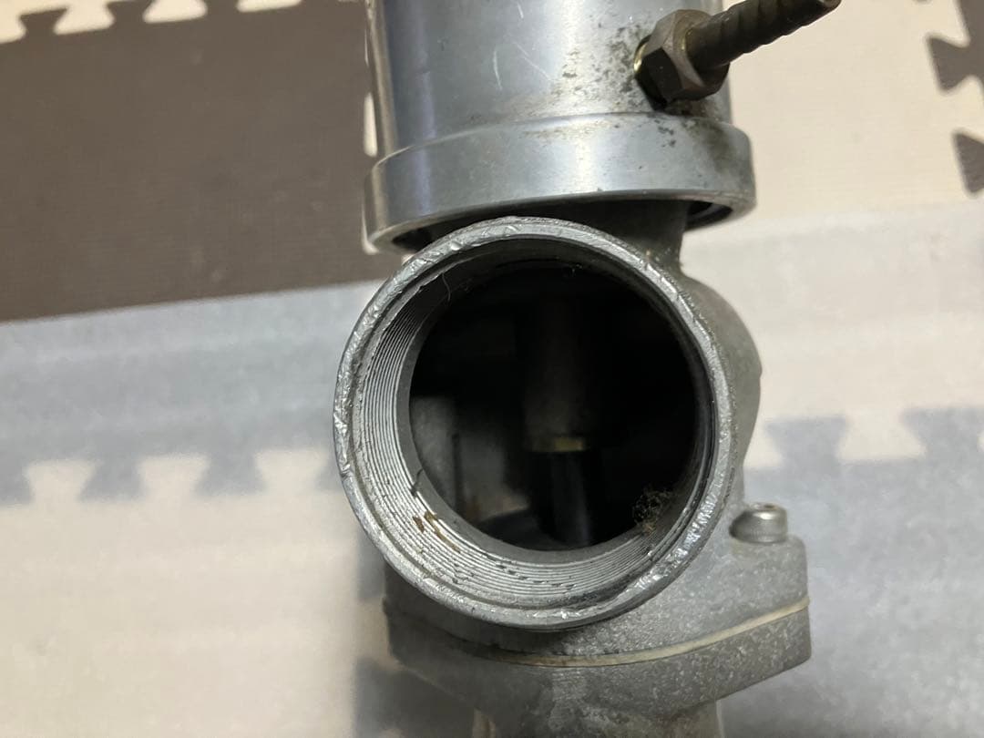 トラスト　ブローオフバルブ　タイプRかな？