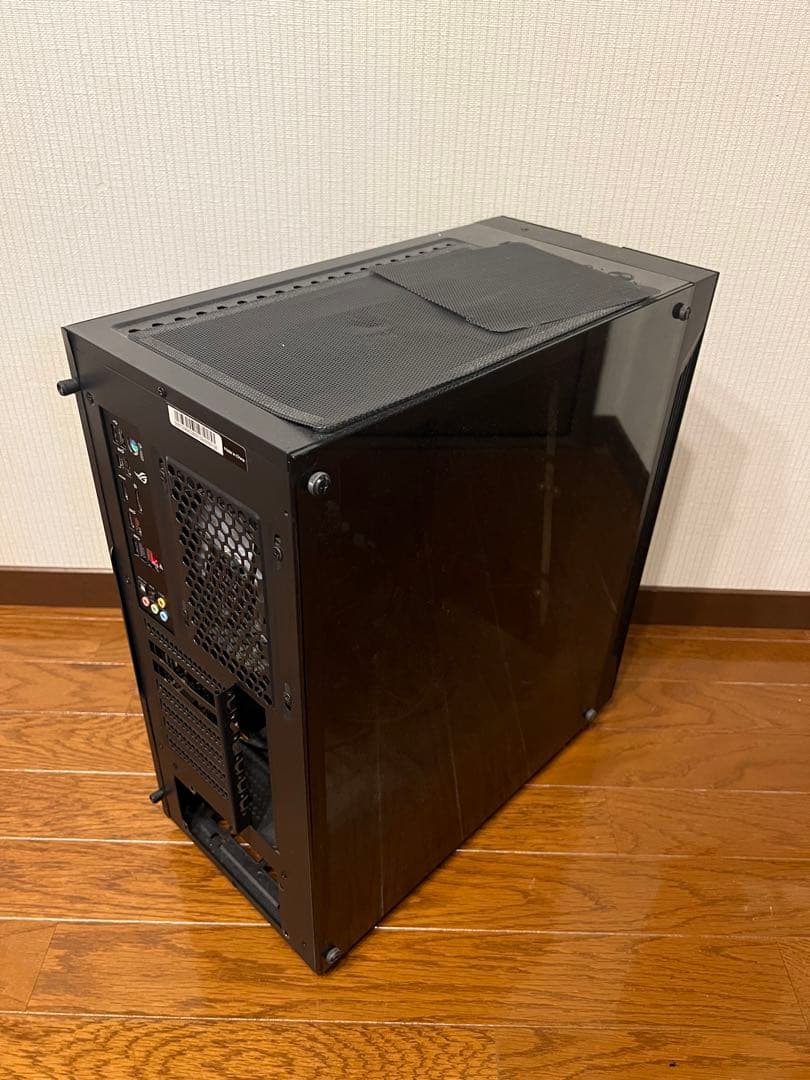 MSI MAG VAMPIRIC 010 X PCケース