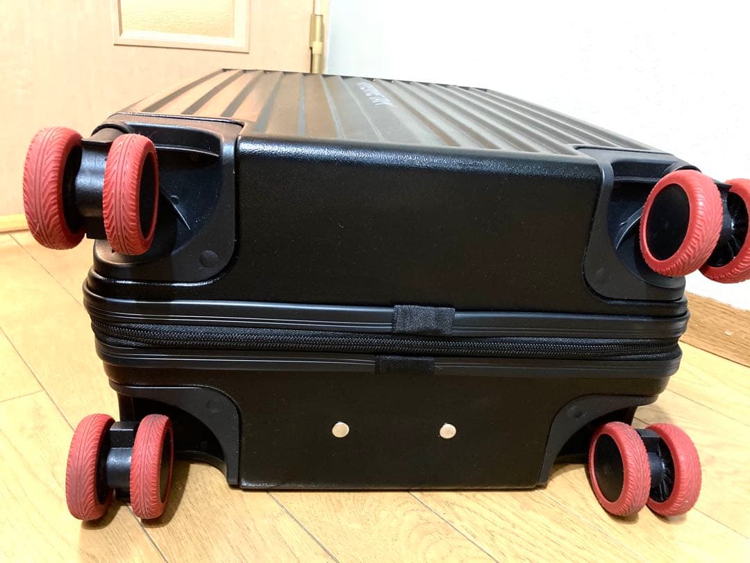 ヴィヴィアンタム　スーツケース　キャリーケース